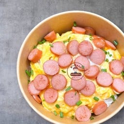 ข้าวไข่ข้น ไส้กรอกไก่