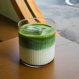 มัทฉะลาเต้