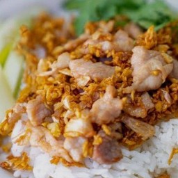 หมูชิ้นกระเทียม