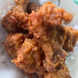 ไก่ทอดน่องเล็ก ชิ้นละ