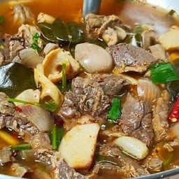 ต้มแซ่บเครื่องใน