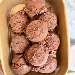 ไอศกรีม รส ช็อกโกแลต ( 500 g )