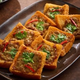 ขนมปังหน้าหมู