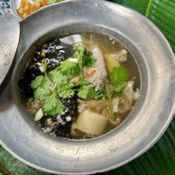 แกงจืดเต้าหู้ หมูนุ่ม สาหร่าย