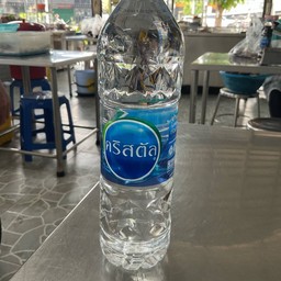 น้ำดื่มคริสตัล