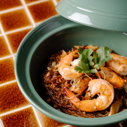 กุ้งอบวุ้นเส้น