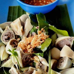 ไส้ตันลวกจิ้มซีฟู้ส