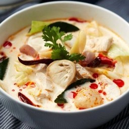 ต้มข่าไก่