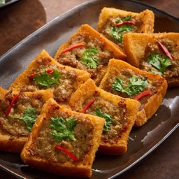 ขนมปังหน้าหมู