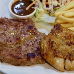 สเต็กสันคอหมู+ไก่สไปซี่