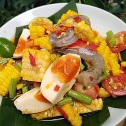 ตำข้าวโพดปลาร้าไข่เค็ม กุ้งสด