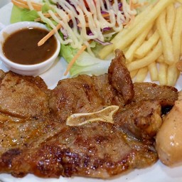 สเต็กหมูฮอตสไปซี่+ฮอทดอท