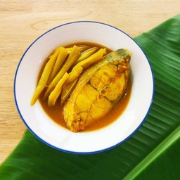 แกงส้มปลาพงอ้อดิบ