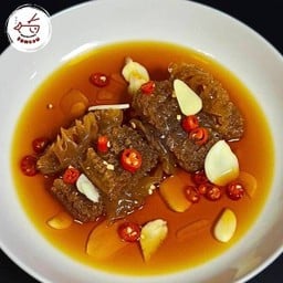 แมงกระพรุนหัวกระสุนดอง พร้อมน้ำจิ้มซีฟู๊ดมะนาวสด