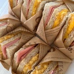 UBaan Bakery & Coffee