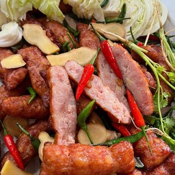 แหนมย่าง 10ชิ้น (ฟรีผักขิงพริก)จะเปรี้ยวน้อยทุกรายการ