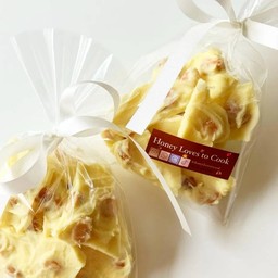 White Chocolate Barks with Macadamia