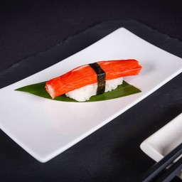 Kanikama Nigiri ข้าวปั้นหน้าปูอัด