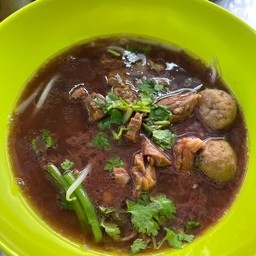 ก๋วยเตี๋ยวนำชัย By นายเบียร์ ท่าข้าม