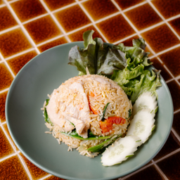 ข้าวผัดไข่ใส่หมู