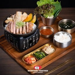 เซตบุลโกกิหมูสันคอหมักซอสผลไม้