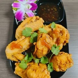 ปีกไก่ทอดเกลือ