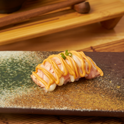 แซลมอนเบิร์นซอสสไปซี่