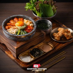 เซตบิบิมบับหน้าแก้มหมูหมักซอสโคชูจัง