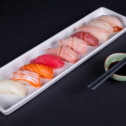 Nigiri Set A ข้าวปั้นรวมพิเศษ