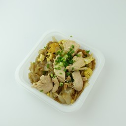 ก๋วยเตี๋ยวคั่วไก่