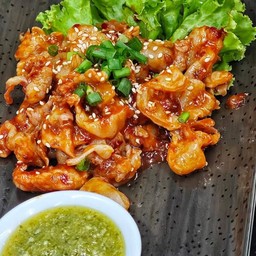 ยำแมงกะพรุนน้ำมันงา