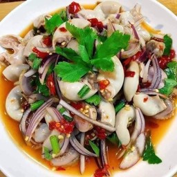 ยำไส้ตัน