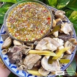 ลวกจิ้มเครื่องในหมู