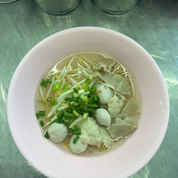 เกาเหลาน้ำใสลูกชิ้นเนื้อสด