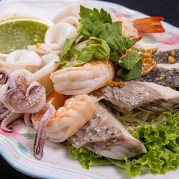 ลวกจิ้มรวมทะเล