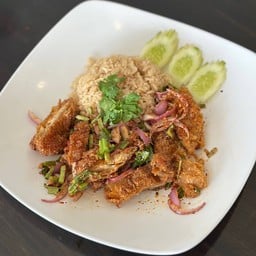 ข้าวมันยำไก่แซ่บ