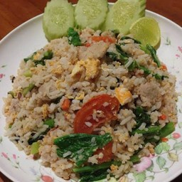 ข้าวผัดไก่