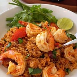 ข้าวผัดต้มยำกุ้ง