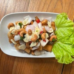 PLA-KAE ข้าวปลาแกะ , ช้างม่อย