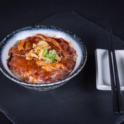 Aus-beef Yakiniku Don ข้าวหน้าเนื้อออสเตรเลียผัดซอสยากินิกุ