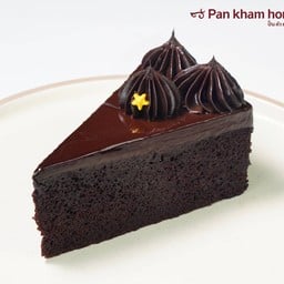 MOIST  CHOCOLATE CAKE(ชิ้น)