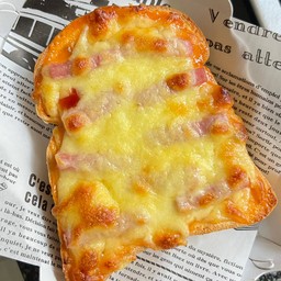 ปังพิซซ่าแฮมชีส