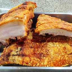 หมูกรอบย่างเจ๊สุ