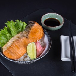 Salmon Teri  Shio Don ข้าวหน้าแซลมอนย่างซีอิ๊ว หรือเกลือ