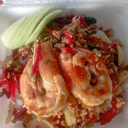 กะเพรา หมูสับ กุ้งสด