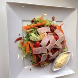 สลัดแฮมเบค่อน