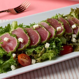 สลัดทูน่าทาทากิ