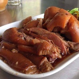 ขาหมู+คากิ+ไส้ กับข้าว