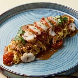 เฟตตูชินีซอสล็อบสเตอร์