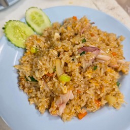 ข้าวผัดรวมทะเล